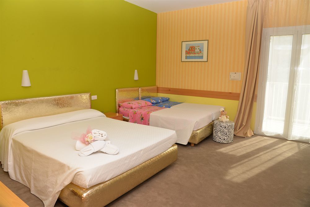 Hotel Fedora Riccione Eksteriør billede
