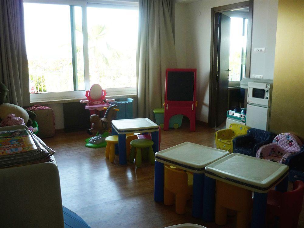 Hotel Fedora Riccione Eksteriør billede